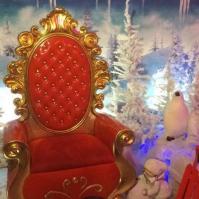 Le Trône du Père Noël dans le décor Pôle Nord - studio photos Maquarella