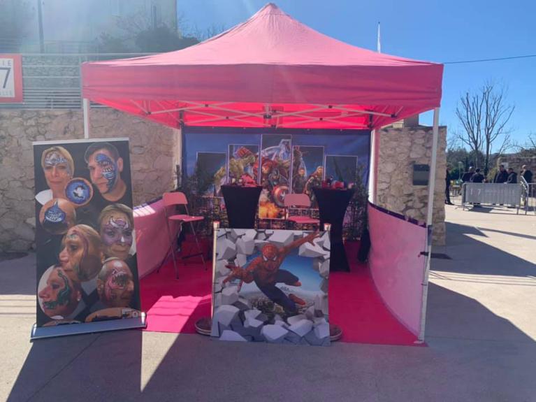 Stand maquillage Spiderman