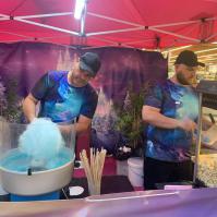 Stand gourmand - Barbe à papa et pop-corn - fantastique